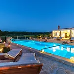 Vila Seaside Luxury With A Swimming Pool Mirca, Brac - 16183