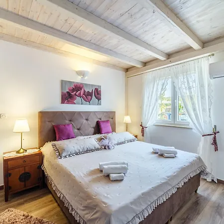 Seaside Luxury With A Swimming Pool Mirca, Brac - 16183 Villa Supetar