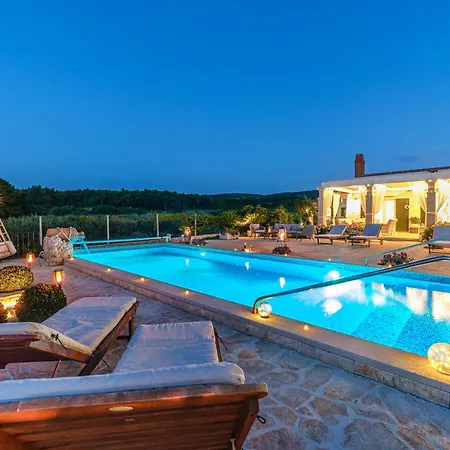 Villa Seaside Luxury With A Swimming Pool Mirca, Brac - 16183