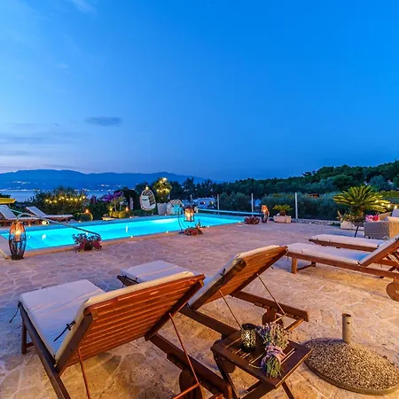 Villa Seaside Luxury With A Swimming Pool Mirca, Brac - 16183 *