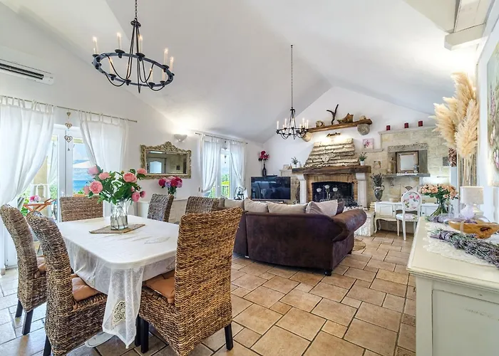 Vila Seaside Luxury With A Swimming Pool Mirca, Brac - 16183