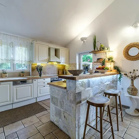 Seaside Luxury With A Swimming Pool Mirca, Brac - 16183 Βίλα